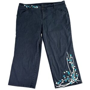 Venezia Plus 20 Black Embroidered Floral Cropped Pants Wide Leg Capris Boho